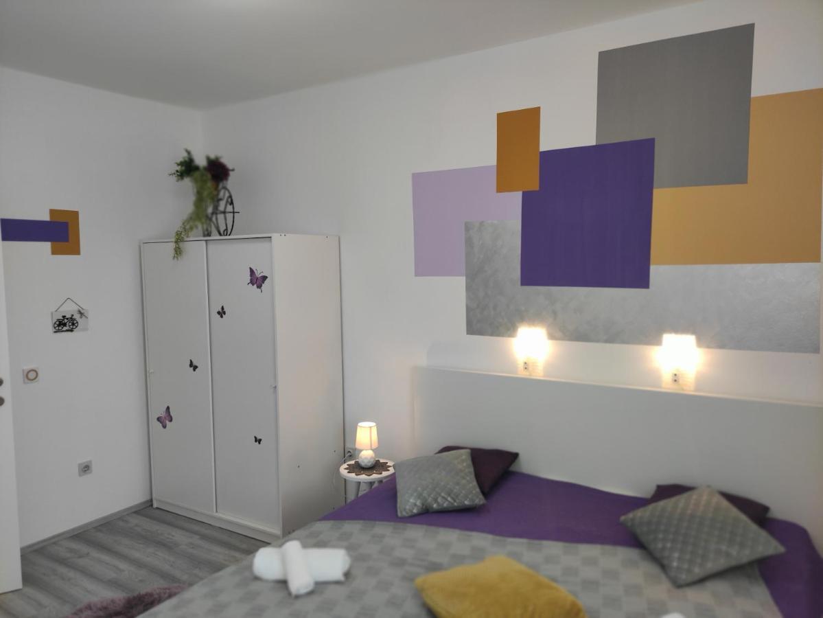 Apartman Iris S Terasom Rijeka Exterior photo